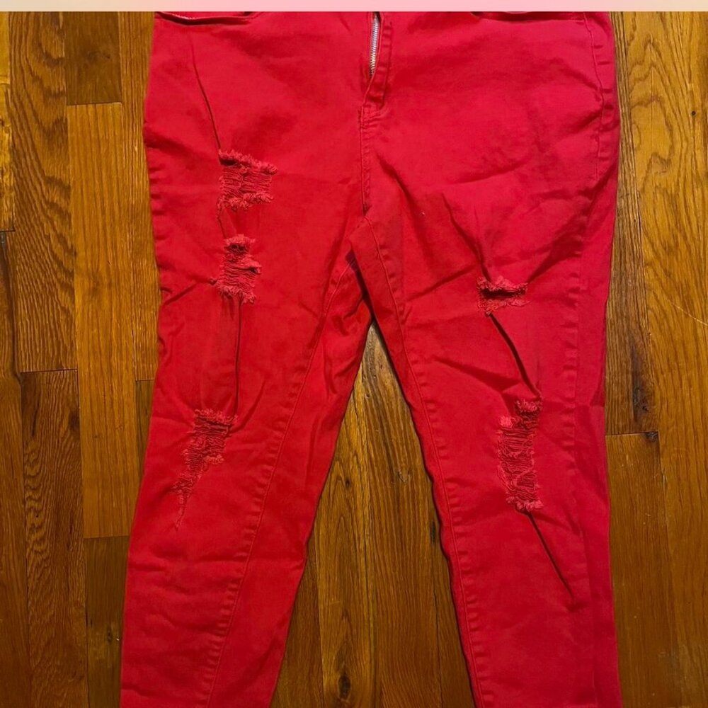 WOMENS PLUS SIZE RIPPED JEANS SIZE 2X